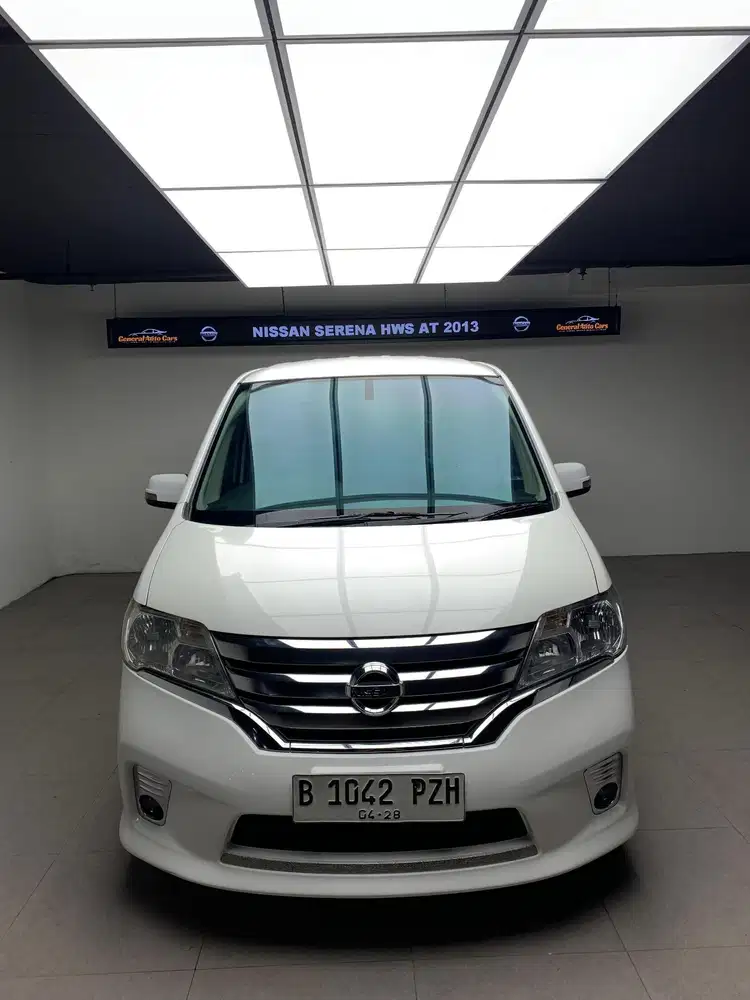 Nissan Serena Hws Matic 2013 2.0 Mobil Keluarga Ternyaman