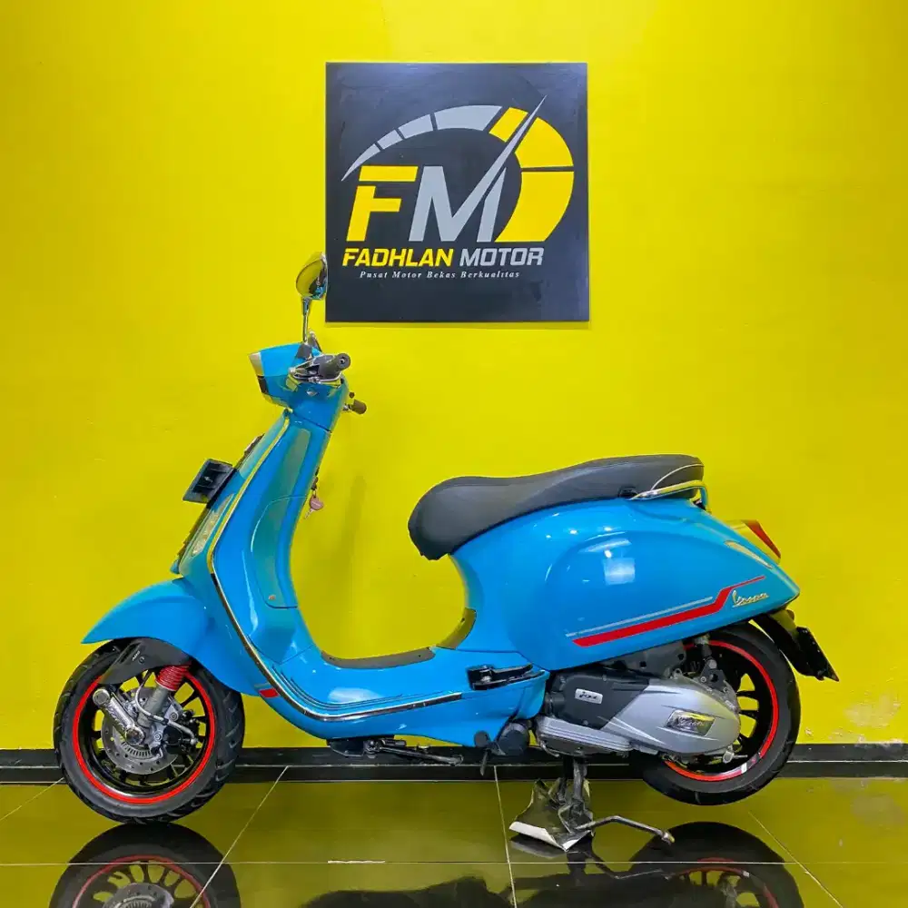 Piaggio Vespa Sprint 150 ABS Tahun 2022 pajak on full orisinil