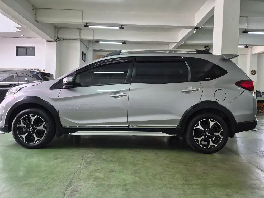 Honda BR-V 2017 Bensin