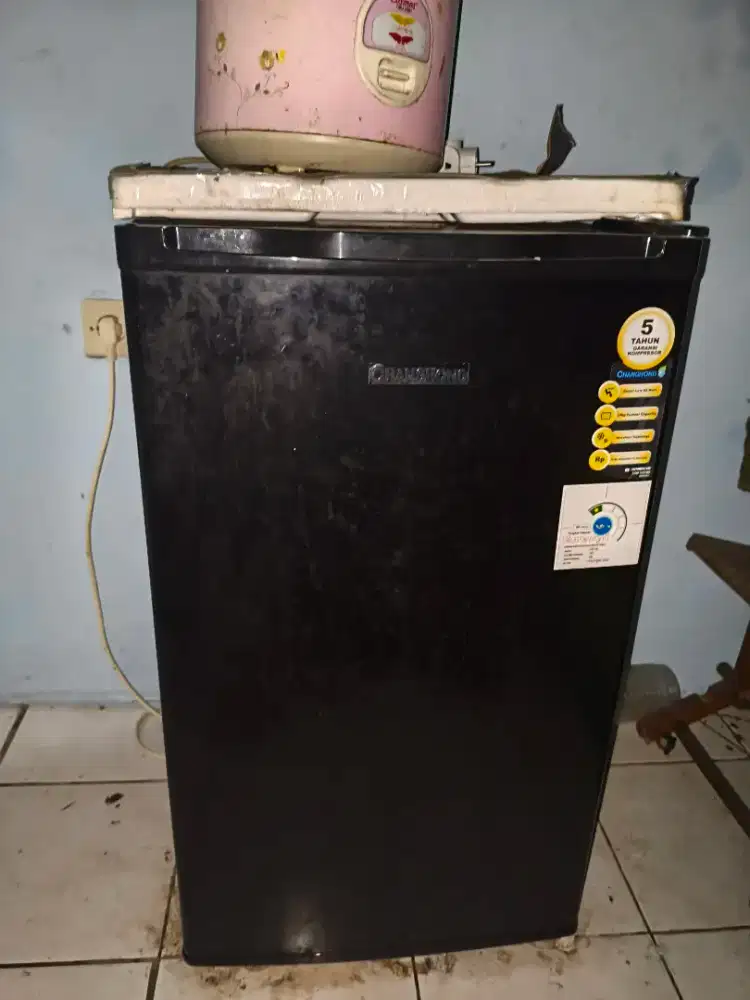 Kulkas changhong 1 pintu