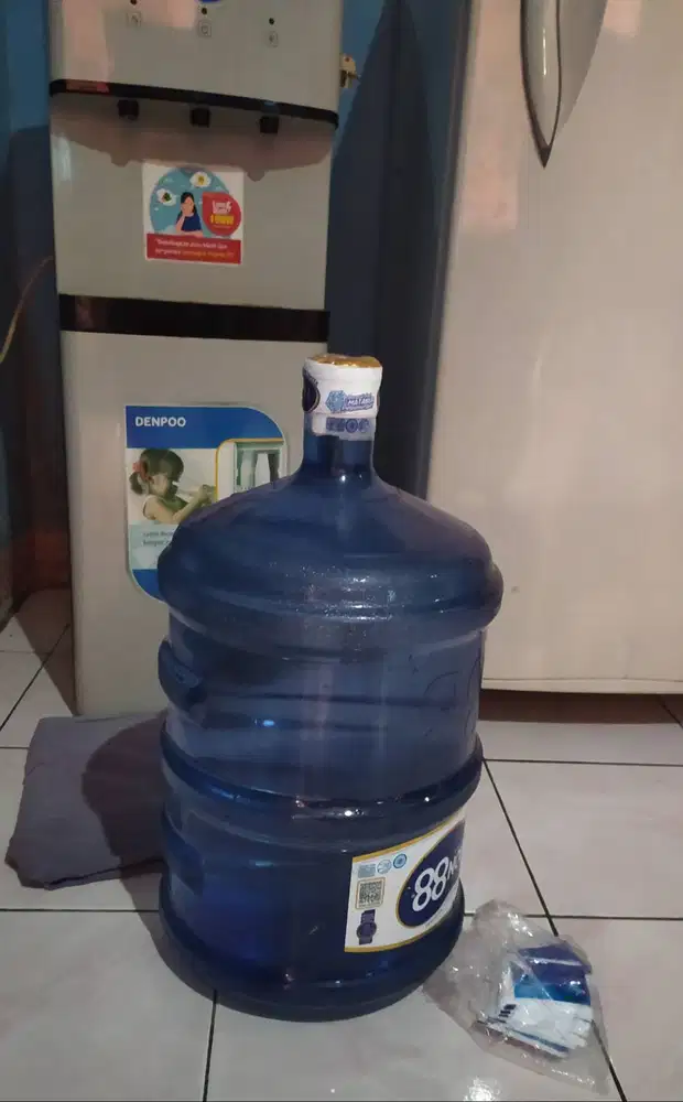 Denpoo dispenser