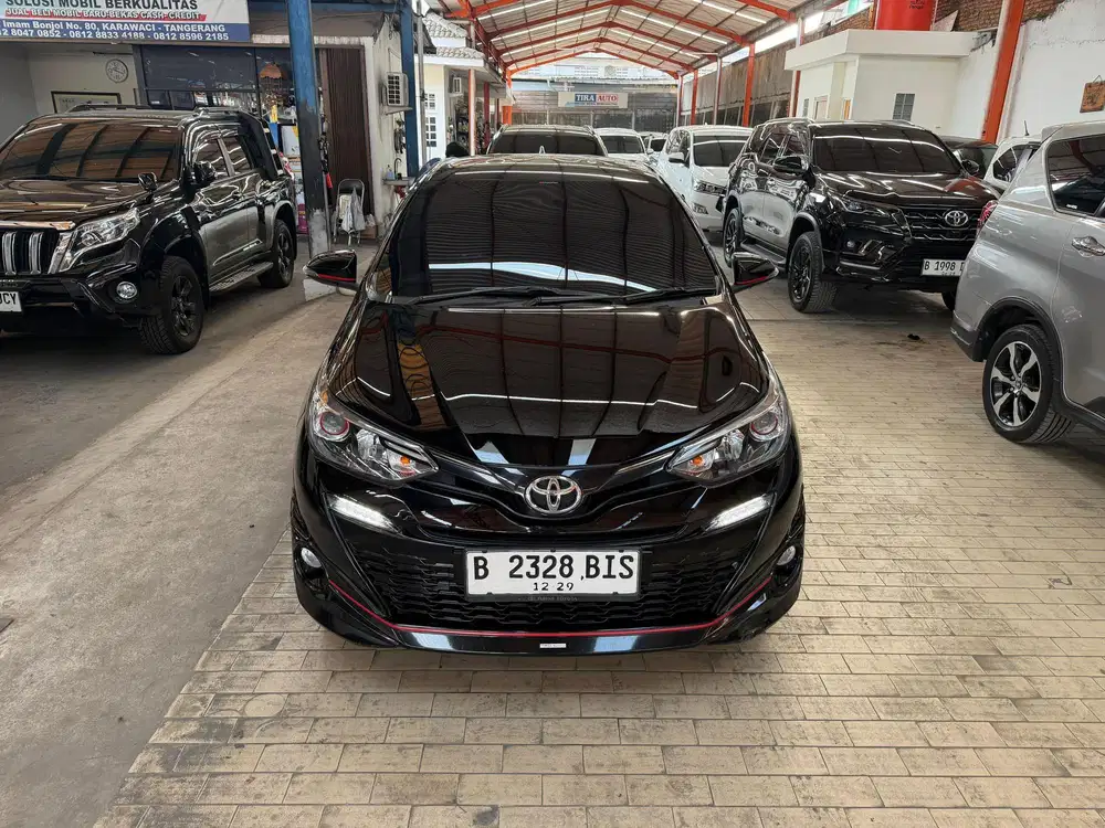 Toyota Yaris S Trd Sportivo MATIC 2019 Hitam garansi mesin