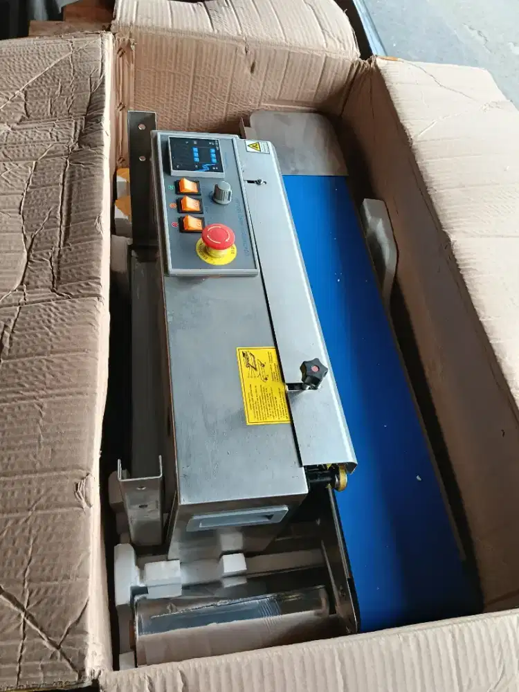 Continuous band sealer