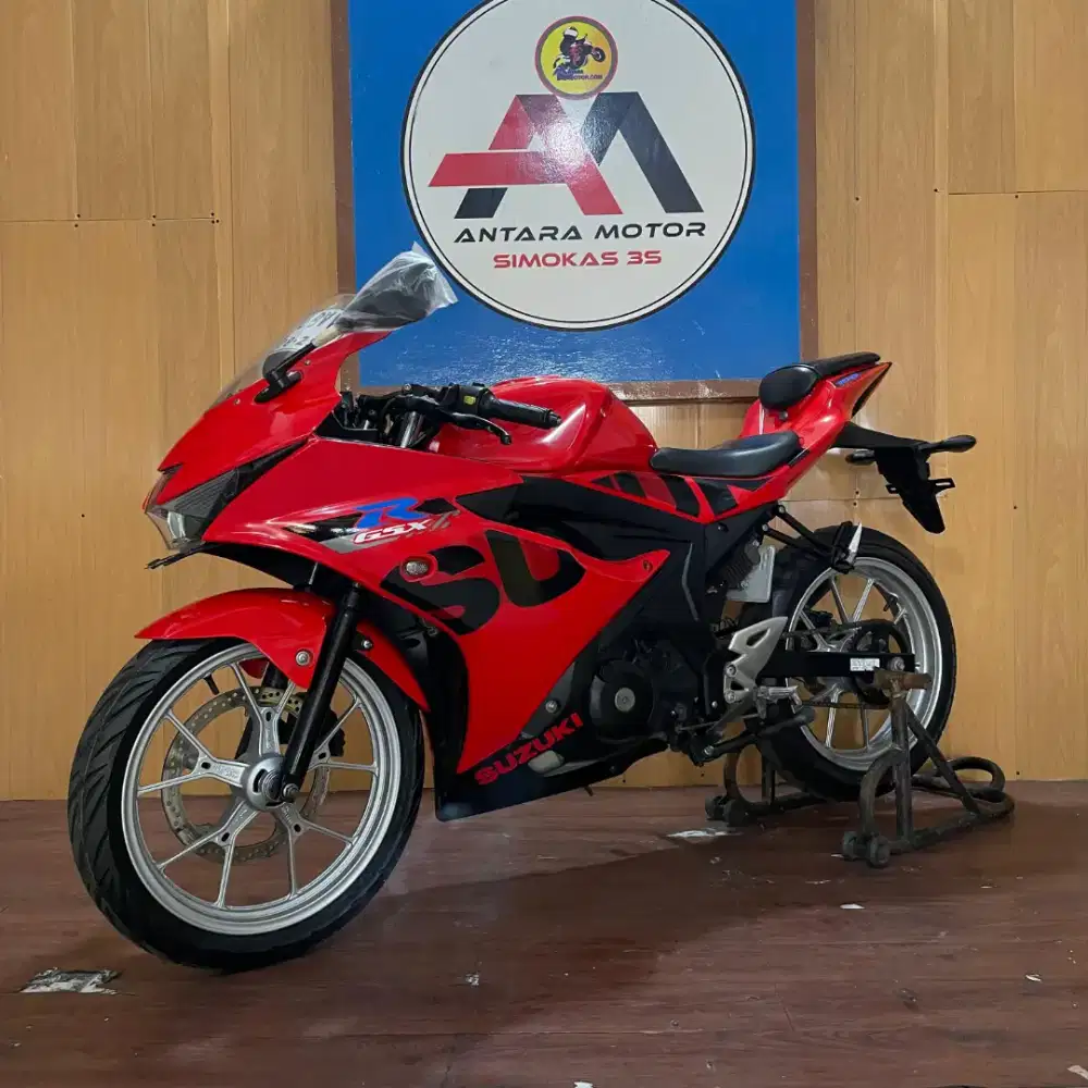 [FORE SALE] SUZUKI GSX R 150 SE KEYLESS MURAH POL ISTIMEWA