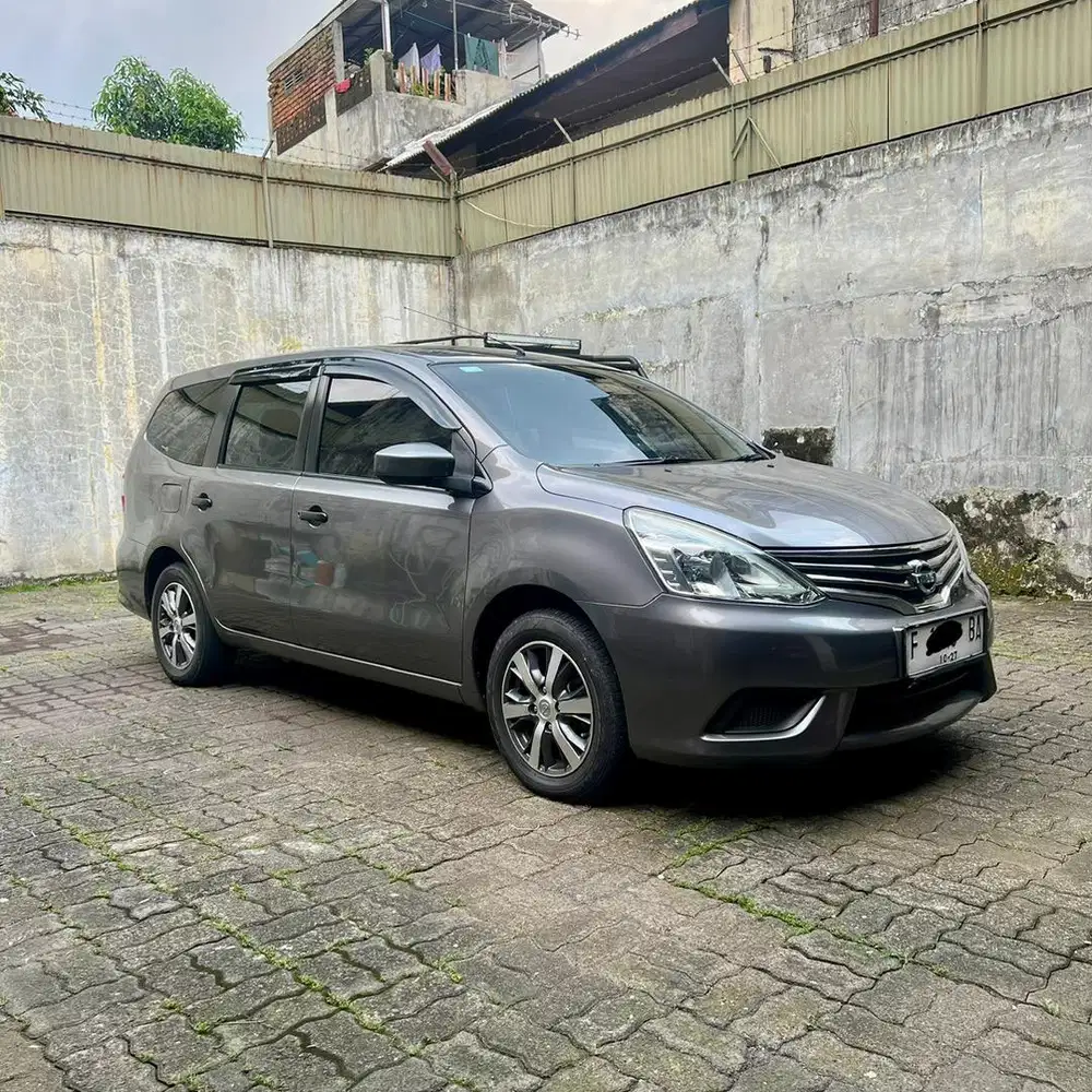Grand Livina SV 2017 Matic