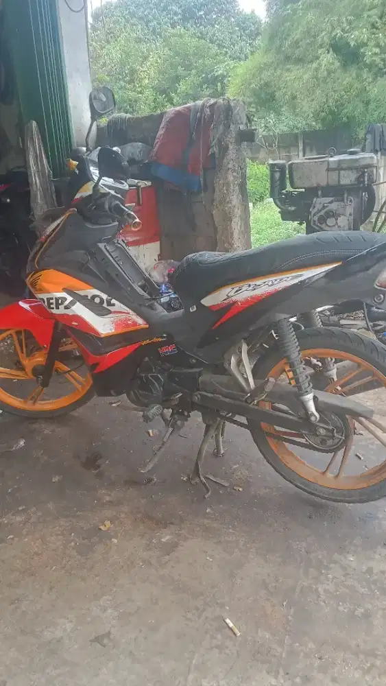 Honda Blade ( lengkap )