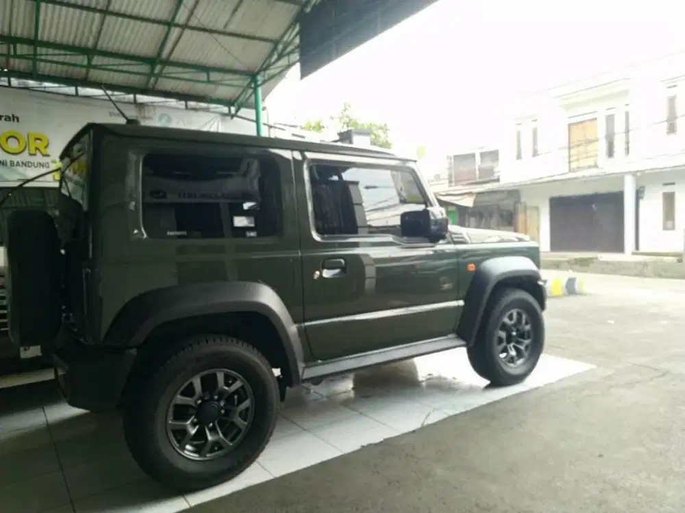 Suzuki Jimny 3 Doors AT 4x4 2022 KM 11 Ribuan Top condition