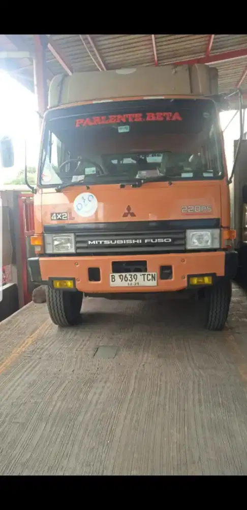 Mitsubishi Fuso FM517HL 4x2 MT 7545 cc second termurah