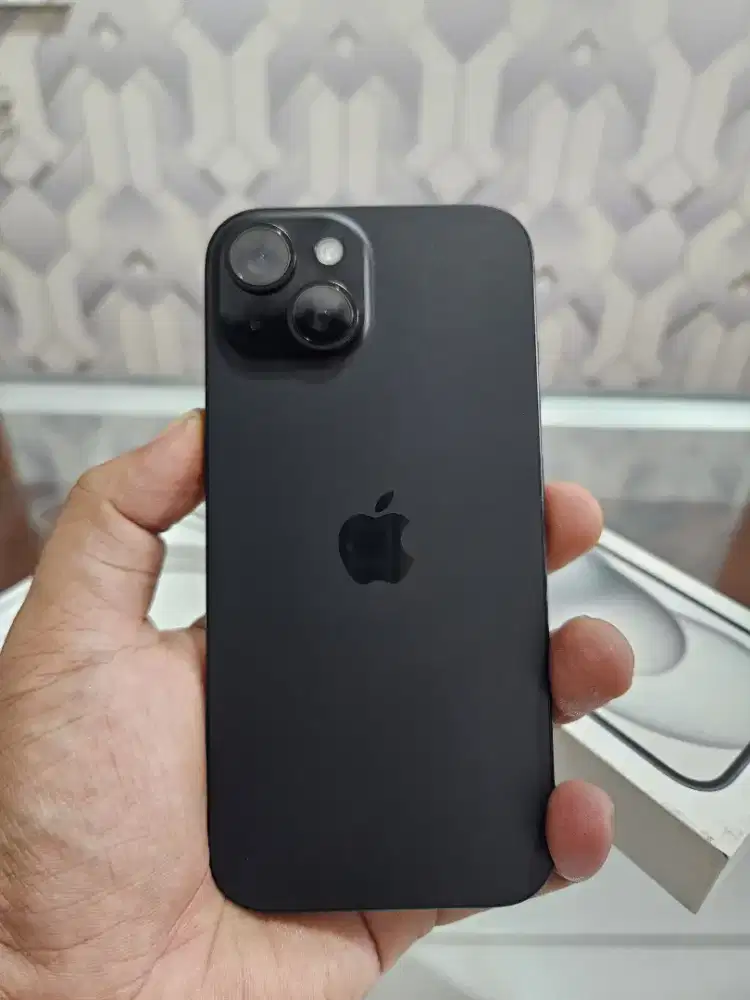 iPhone 15 128 black BH 100%