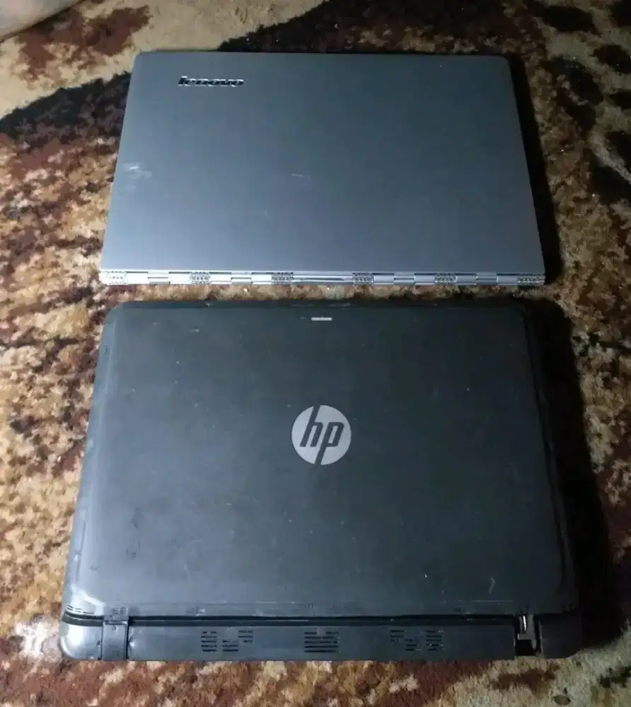 Laptop 2 Unit Dibaca