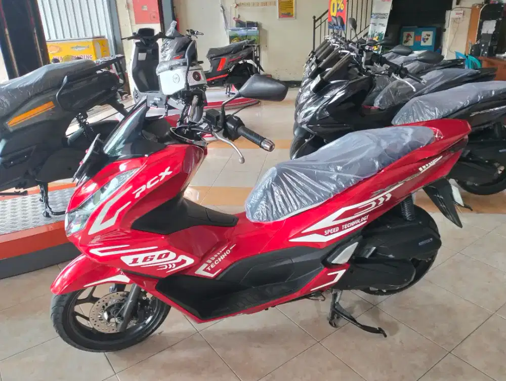 Honda PCX 160 CBS bagus