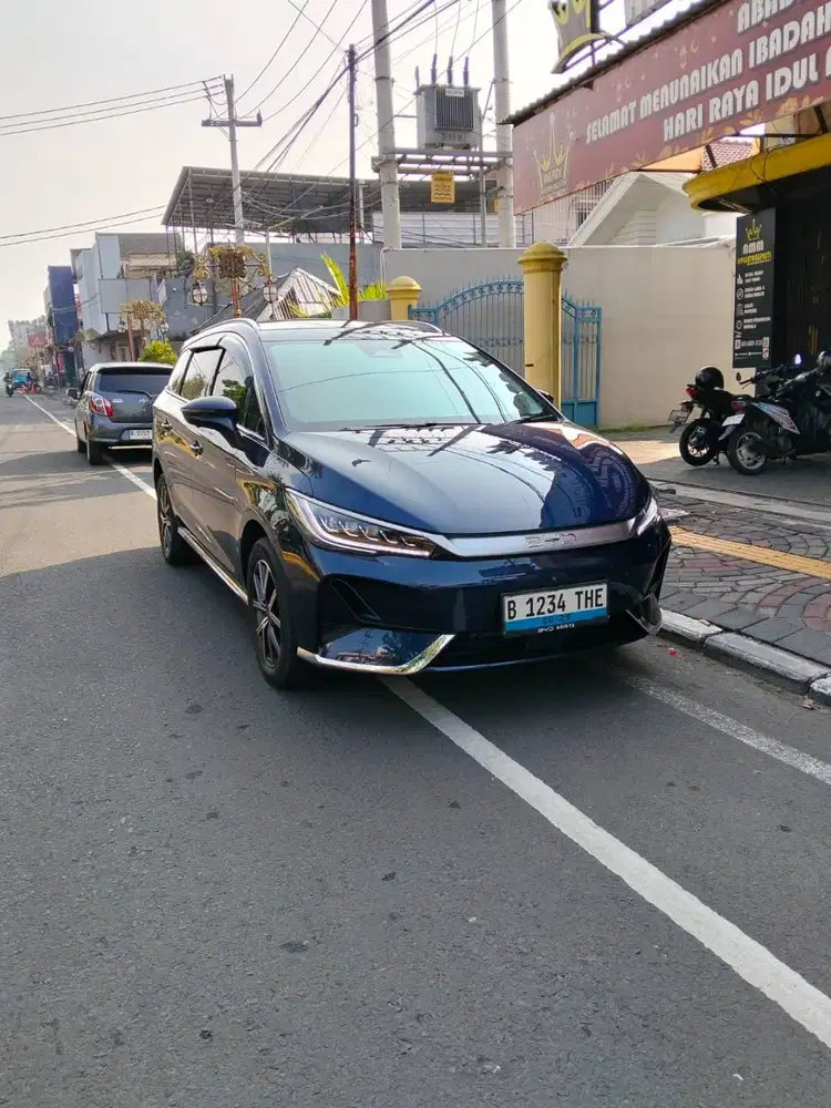 BYD Superior M6 [2024]