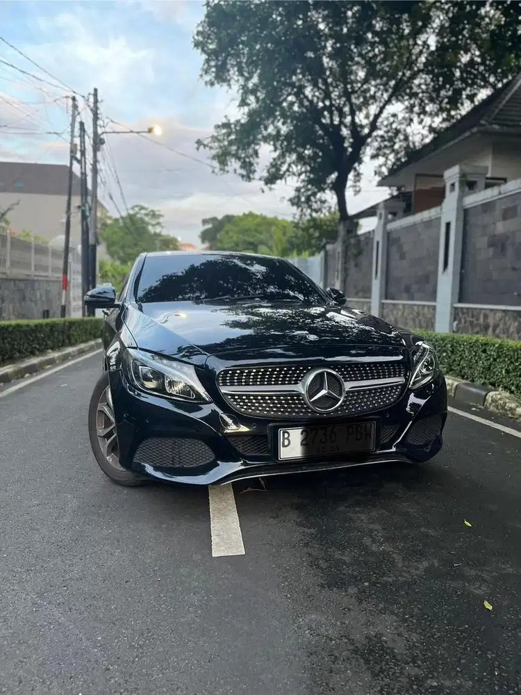 Mercedes Benz C200 Avantgarde 2016 Low KM