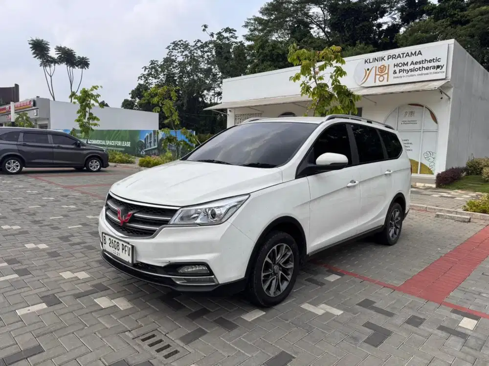 Wuling Cortez 1.8C AMT Automatic 2018 Putih