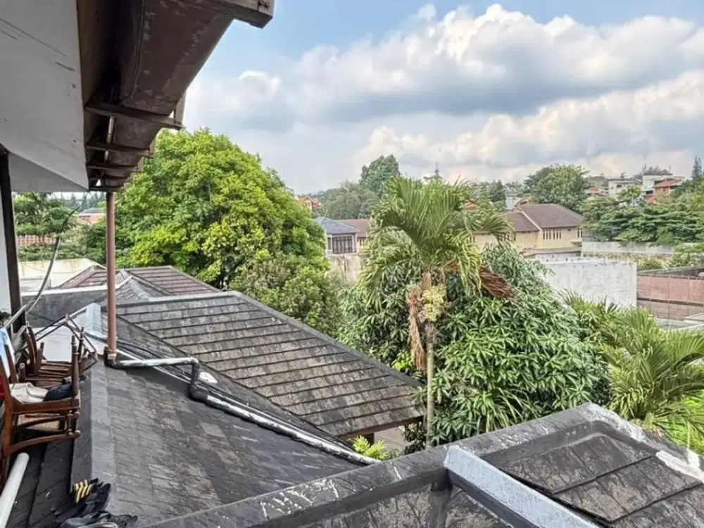 Dijual Rumah mewah daerah Setrasari Sutami  Lingkungan keamanan 24 jam. One gate Bebas Banjir