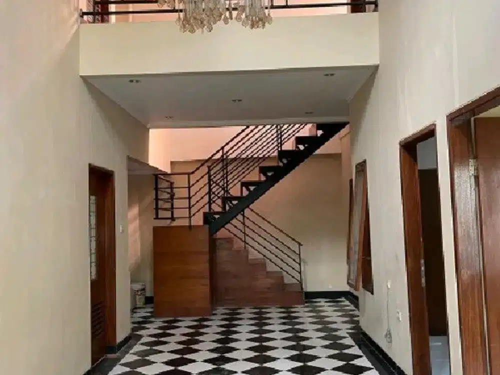 Rumah 2 Lt di Sayap Gedebage dekat ke Summarecon Bandung Ref.05435