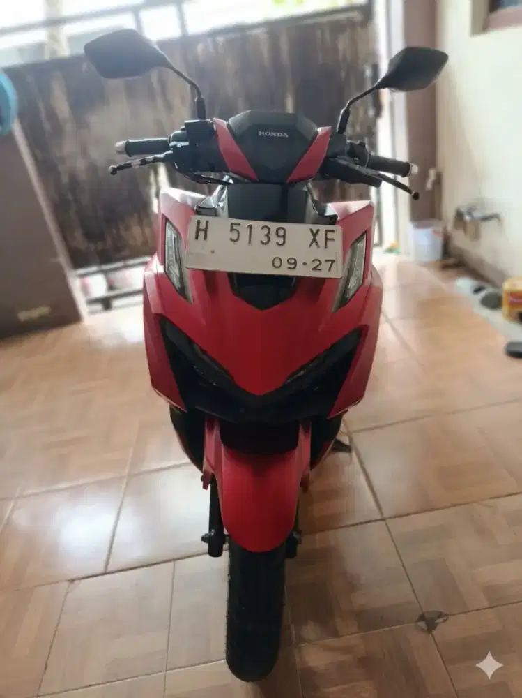 Dijual Cepat Honda Vario 160 Merah – Kondisi Terawat - Nego