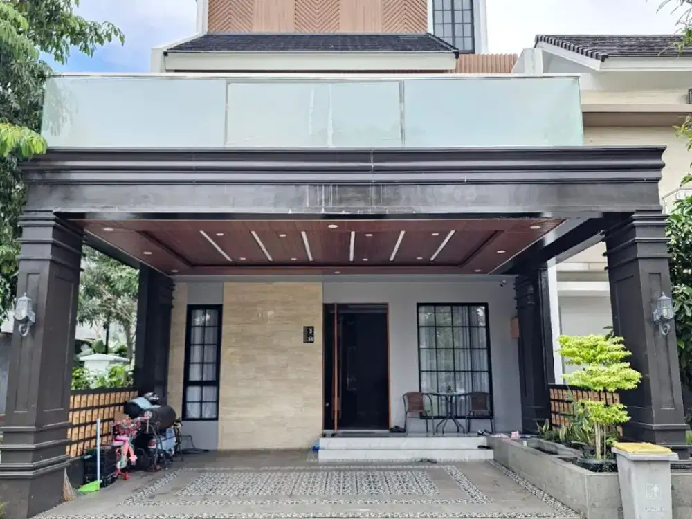 Dijual Rumah Mewah Full Furnished 3½ Lantai di Harapan Indah Bekasi Ada Kolam Renang Indoor dan Rooftop Luas