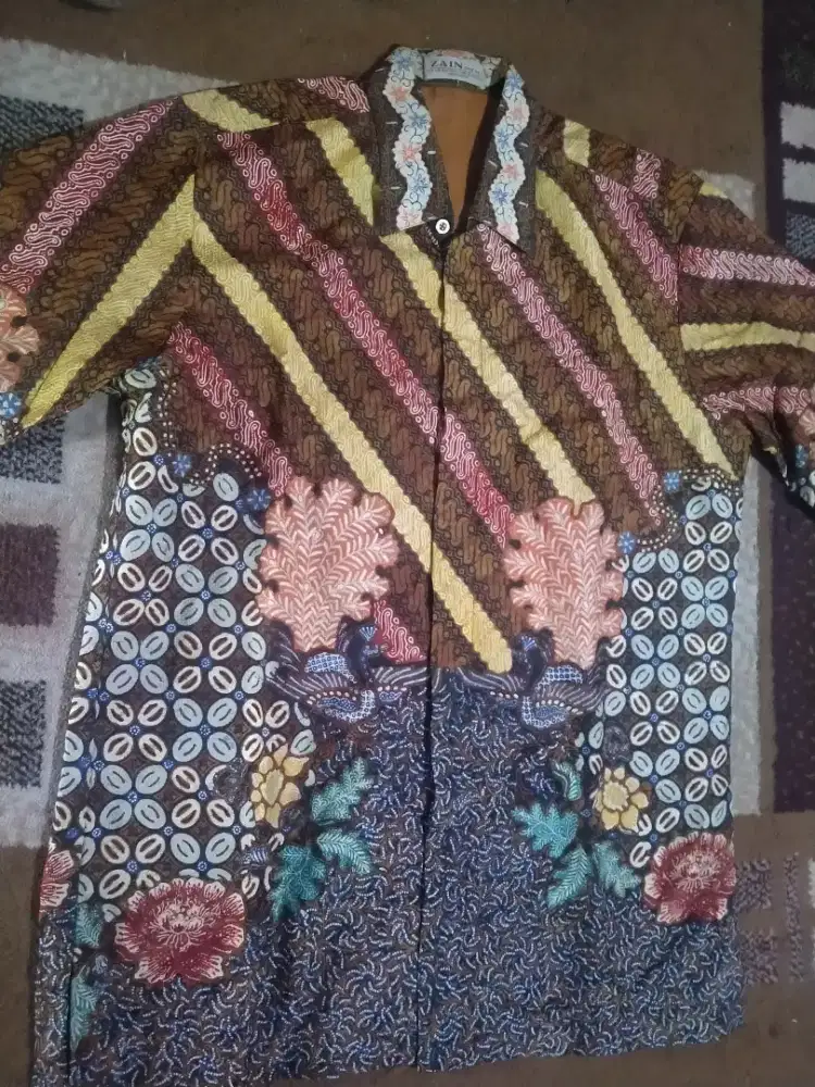Baju kemeja pria Batik sutra motif Sekar jagad