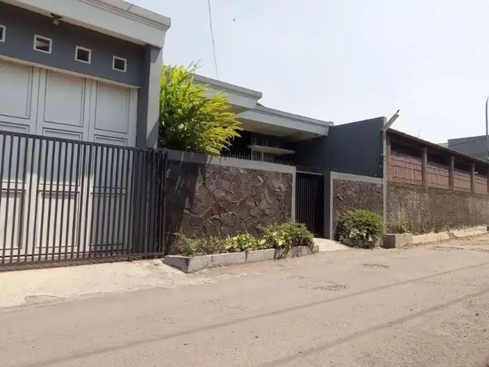 Rumah Cantik di Kembar Sayap Sriwijaya, Lokasi Favorit Dekat Kota
