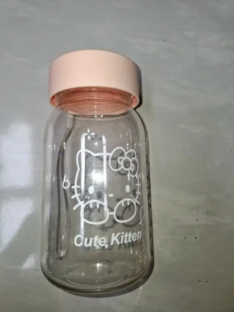 Botol minum anak