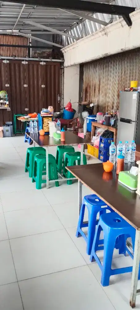 Lowongan Khusus Wanita u/ Helper di warung mie ayam