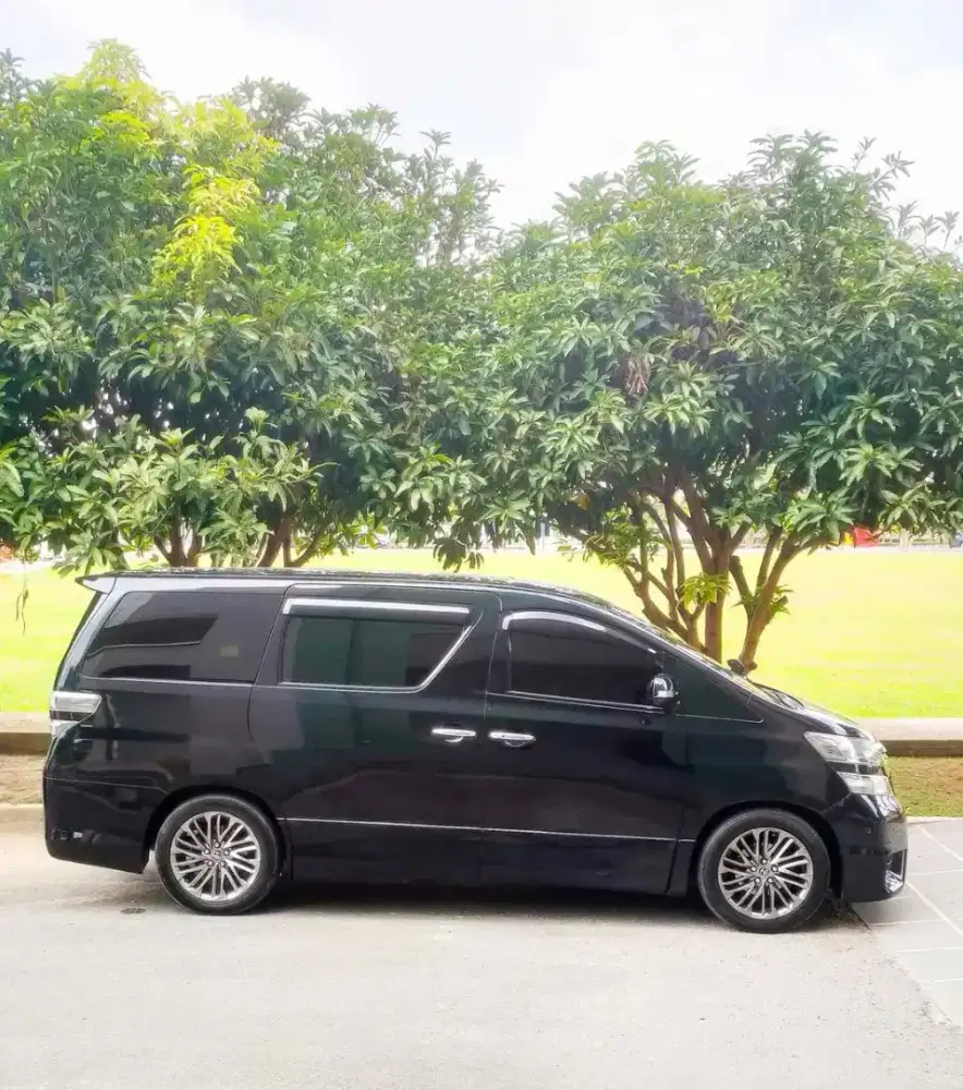 TOYOTA VELLFIRE 2.4 ZG MATIC 2011