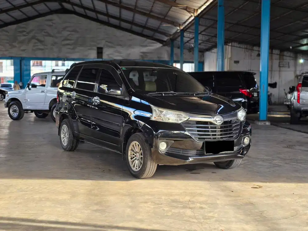 (TDP 12 JUTA) Daihatsu Xenia 1.3 R AT Matic 2017