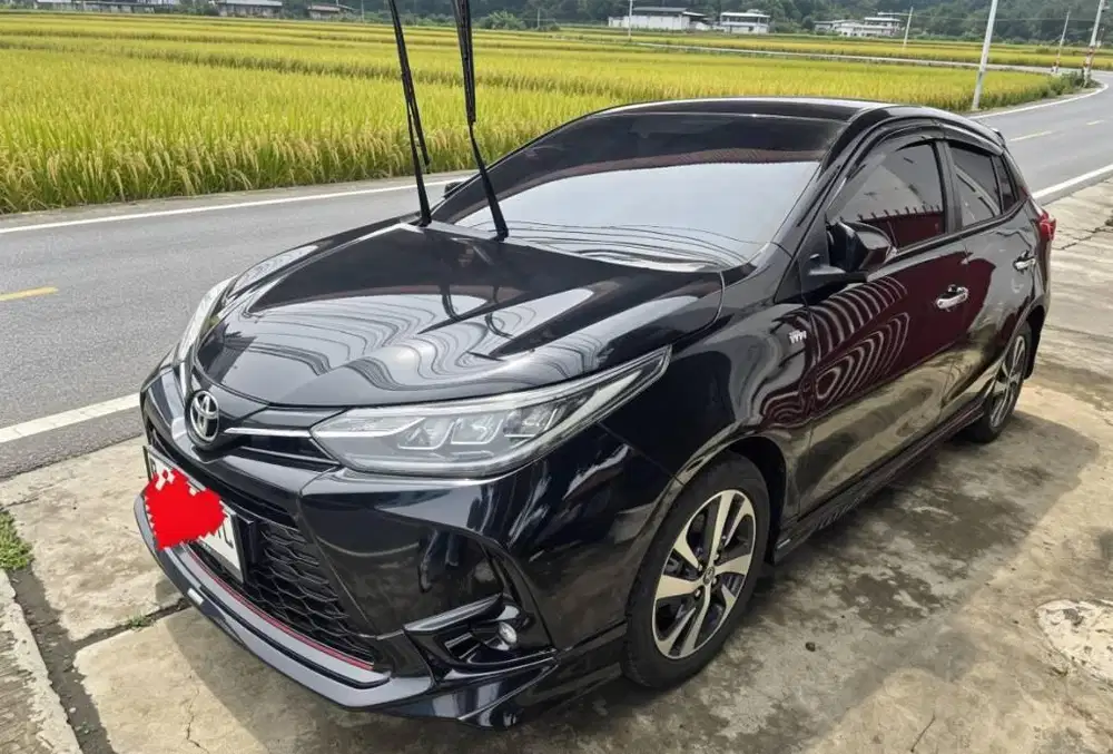 TOYOTA YARIS S TRD AT 2021