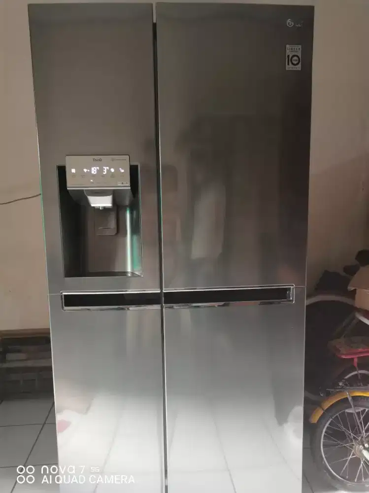 Kulkas LG Side by Side GC-247CLCV (kapasitas 668lt)
