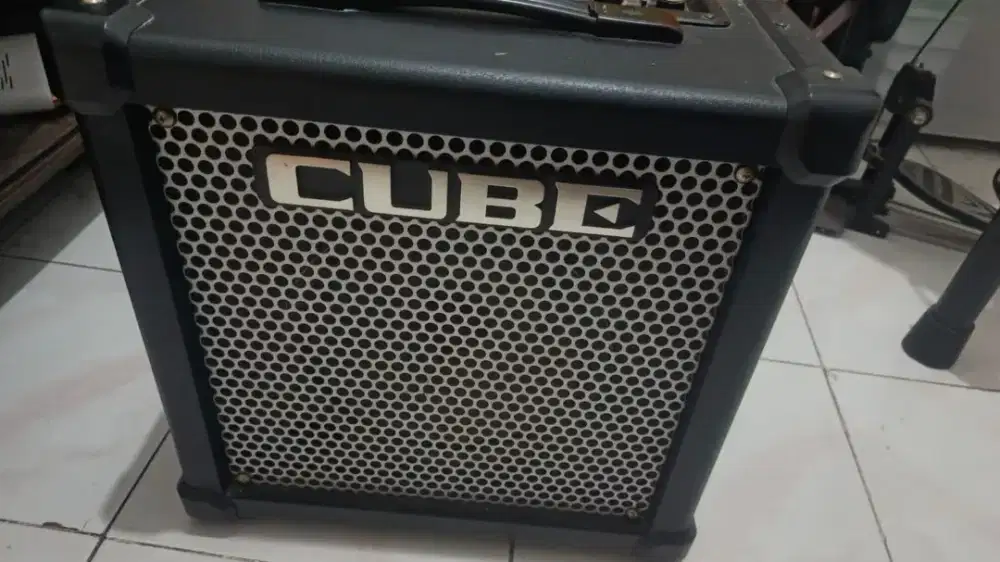 Sound cube Roland