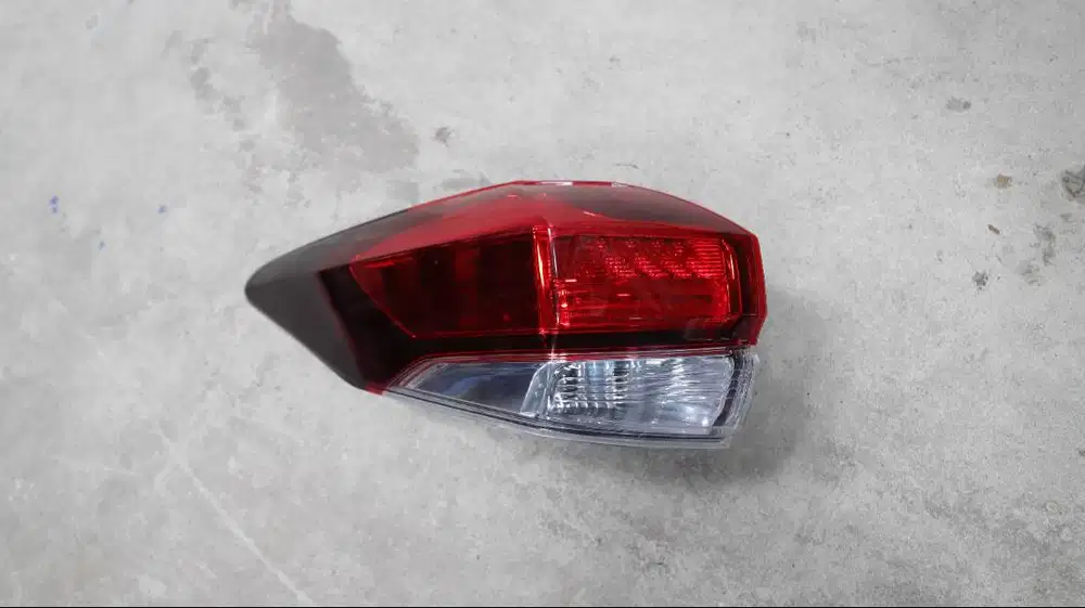 STOPLAMP KIRI TOYOTA RUSH 2021, 81561BZ320