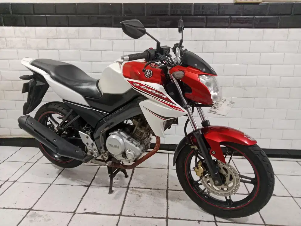 Yamaha Vixion ks tahun 2013 tinggal pakai