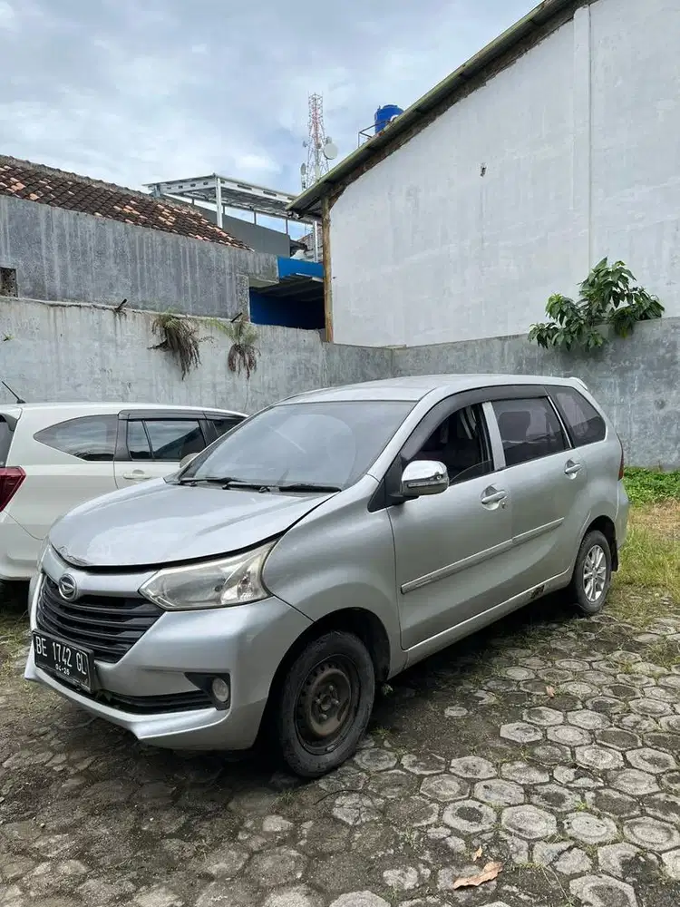 Jual mobil Xenia 2016