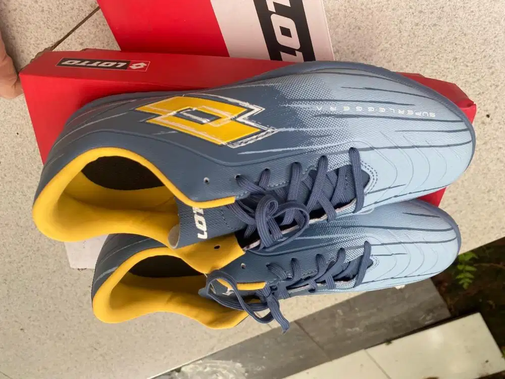 Sepatu Futsal Lotto