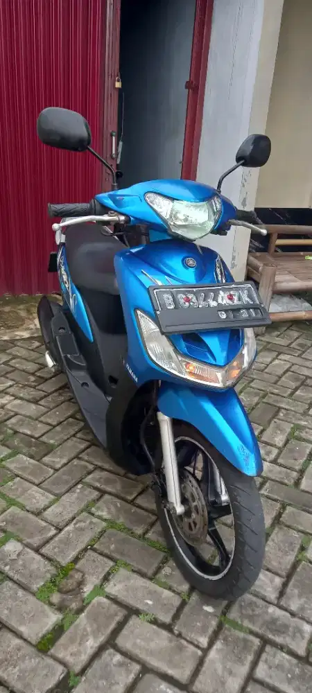 Mio smile biru standar