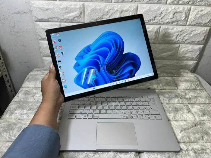 LAPTOP Microsoft Surface Book 2 CORE I7 GEN8 8GB/256GB 13 INCH *RWS