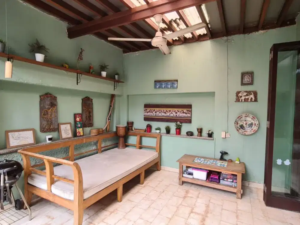 Dijual Rumah Cantik Strategis Siap Huni Dekat Lotte Mart di Sektor 8 Bintaro Gb-17546