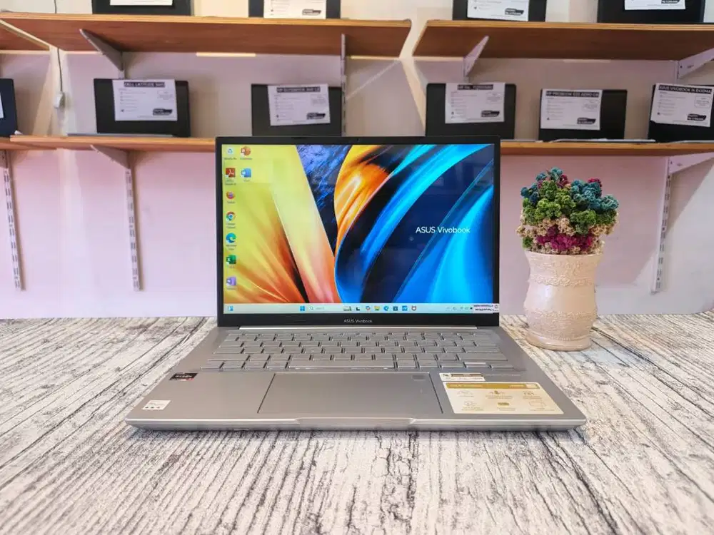 ASUS VIVOBOOK M1403QA // RAM16 // SSD 512