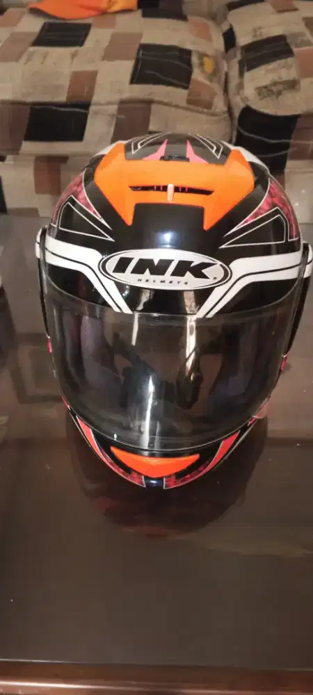 Helm ink dan helm Zeus fullface