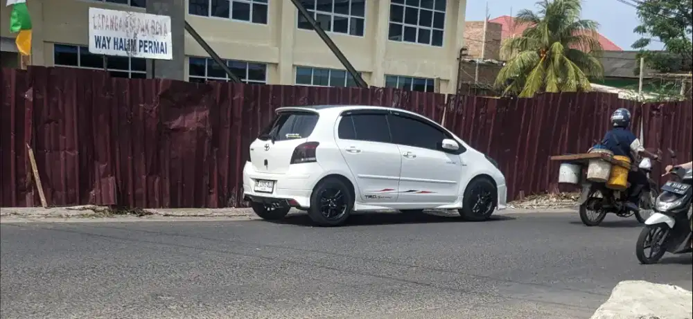 Dijual Yaris bakpao
