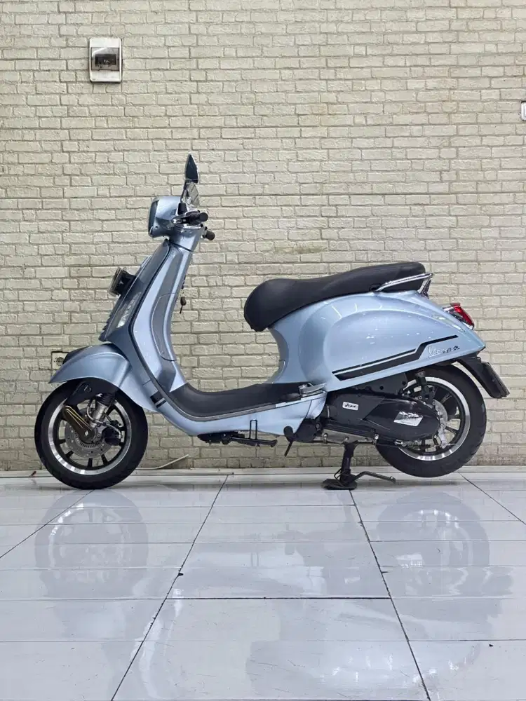 TERMURAH‼️Vespa Primavera S150 ABS 2021 Silver Favorit