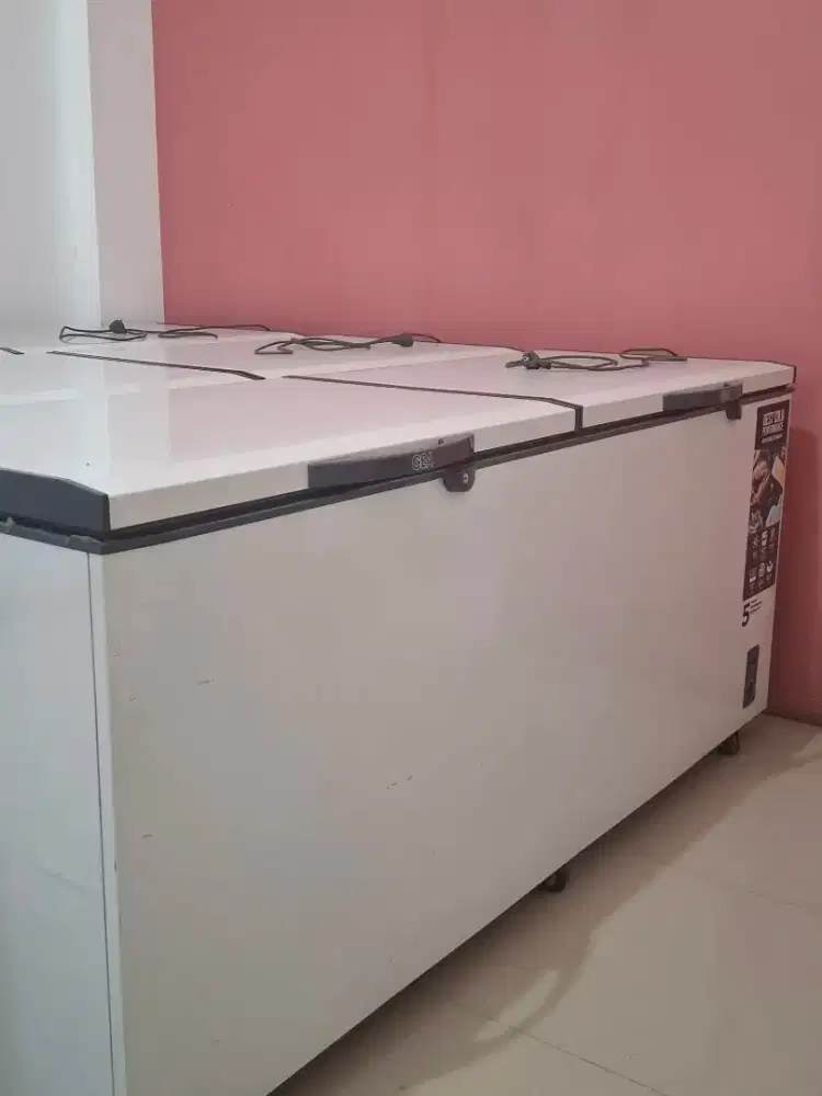 Freezer GEA 715 L