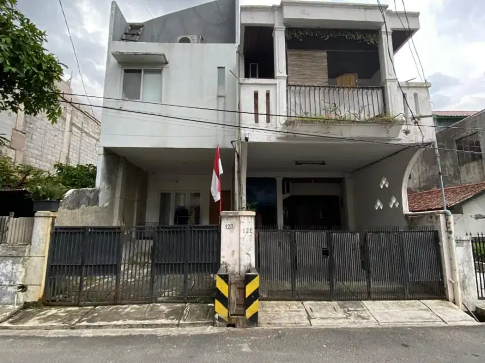 RUMAH MURAH SIAP HUNI LOKASI STRATEGIS di BANGKA KEMANG JAKARTA SELATAN