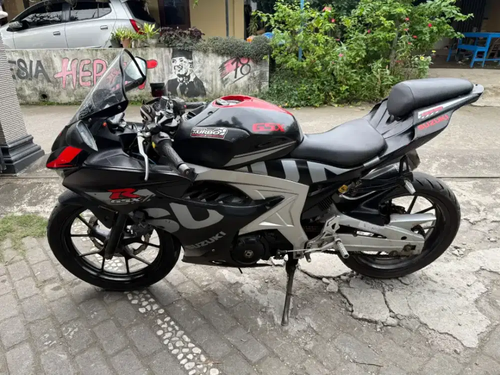 GSX R150 keyless THN 2017 plat AD sragen