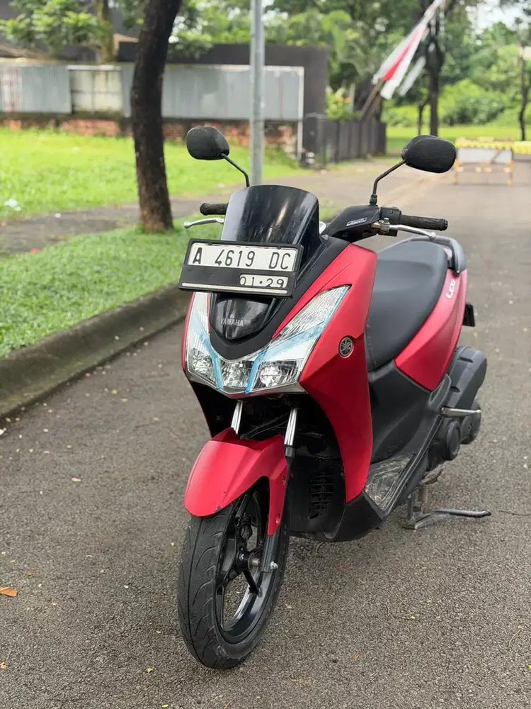 DIJUAL CEPAT - YAMAHA LEXI 2018