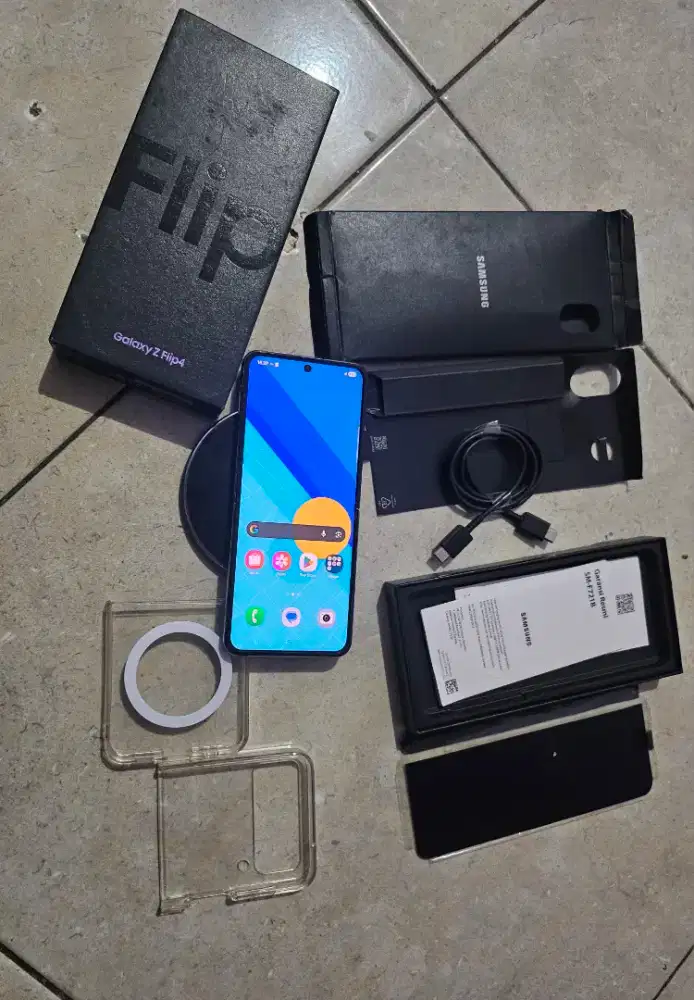 Samsung Galaxy Flip 4 Sein 256gb mulus fullset ori