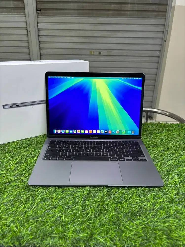 Jual macbook Air M1 iBox Fullset