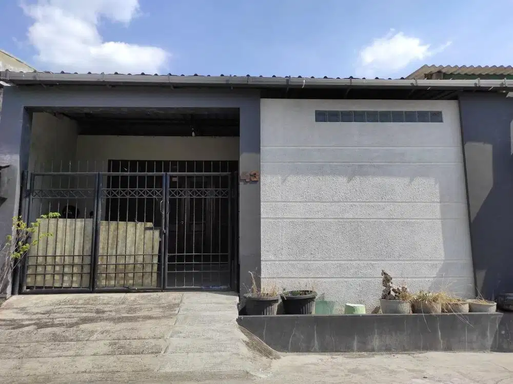 Rumah tengah kota daerah citarum