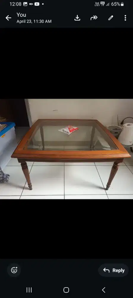 Meja tamu kaca kayu jati